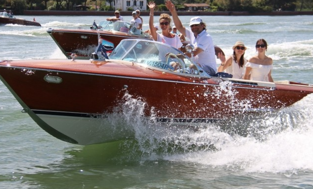 Riva Days 2024, a Venezia il grande raduno internazionale dei motoscafi in legno più famosi del mondo