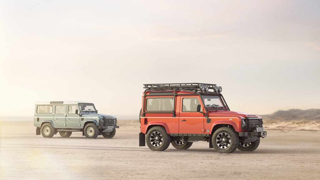 Il debutto della Classic Defender V8 by Works Bespoke